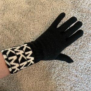 MK knit gloves